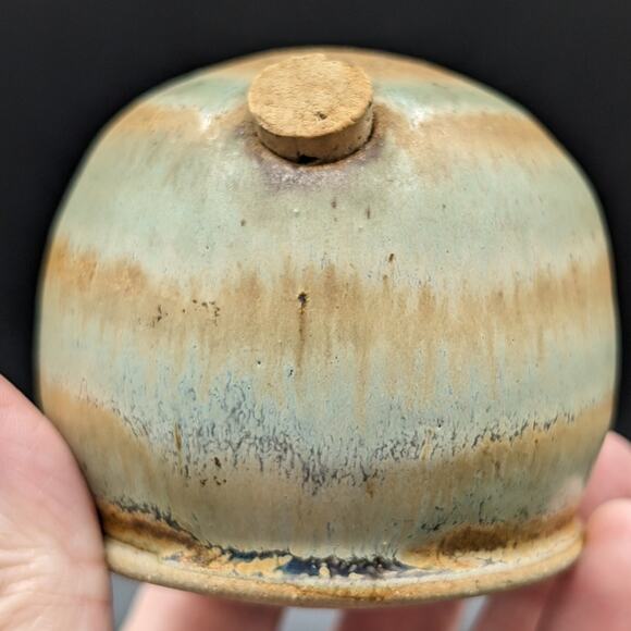 Studio Pottery Signed MMP Salt and Pepper Shakers Round Hand Thrown Green Brown - Picture 4 of 9